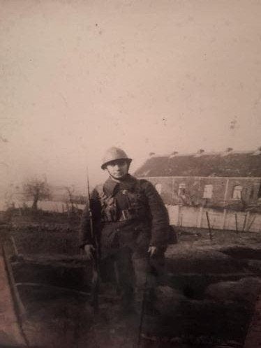 Oude foto van een soldaat in uniform, Ophalen of Verzenden