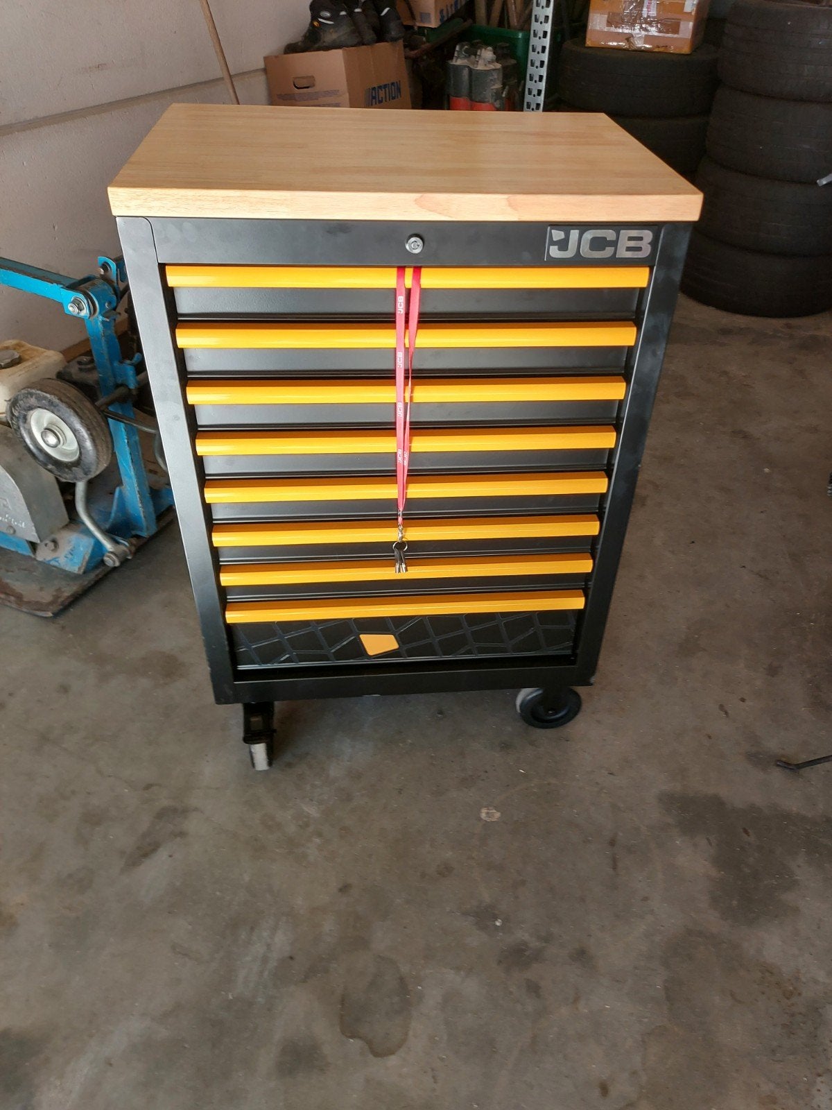 JCB Gereedschapswagen 27 inch met 7 gevulde laden, Doe-het-zelf en Verbouw, Gereedschap | Handgereedschap, Ophalen of Verzenden