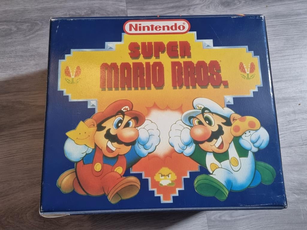 Super Mario Bros. opbergkoffer, Verzenden, Zo goed als nieuw, NES