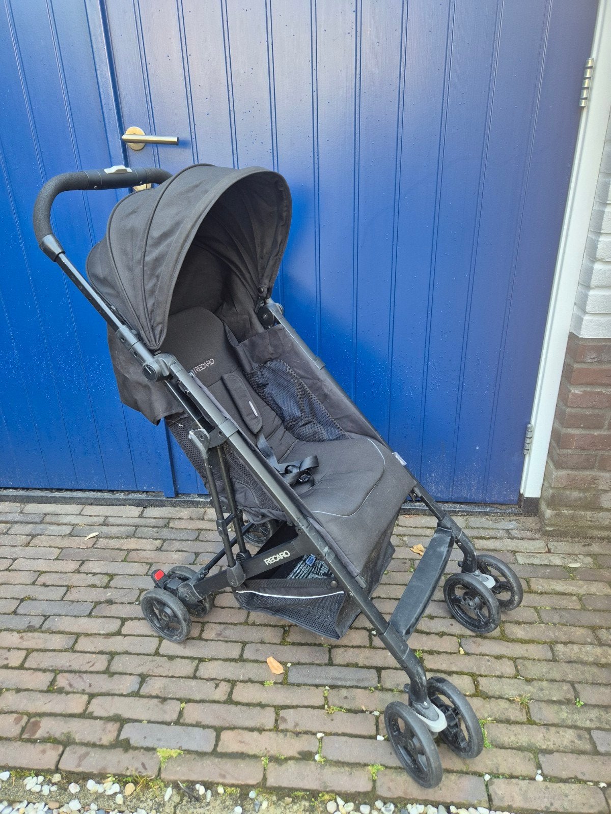 Fijne, goed wendbare en lichte buggy, ook vliegtuigproof, Ophalen, Zo goed als nieuw