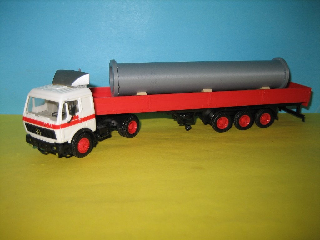 LA-06  MERCEDES met oplegger compl. met lading Herpa, Ophalen of Verzenden, Zo goed als nieuw, Bus of Vrachtwagen, Herpa