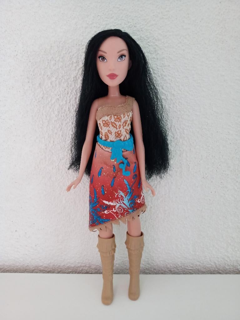 Disney Princess Royal Shimmer - POCAHONTAS, Ophalen of Verzenden, Gebruikt, Overige typen