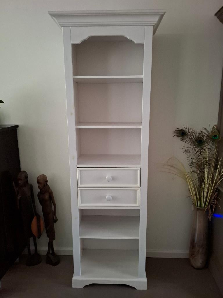 Mooie kast wit, Ophalen, Met plank(en), Gebruikt, 200 cm of meer