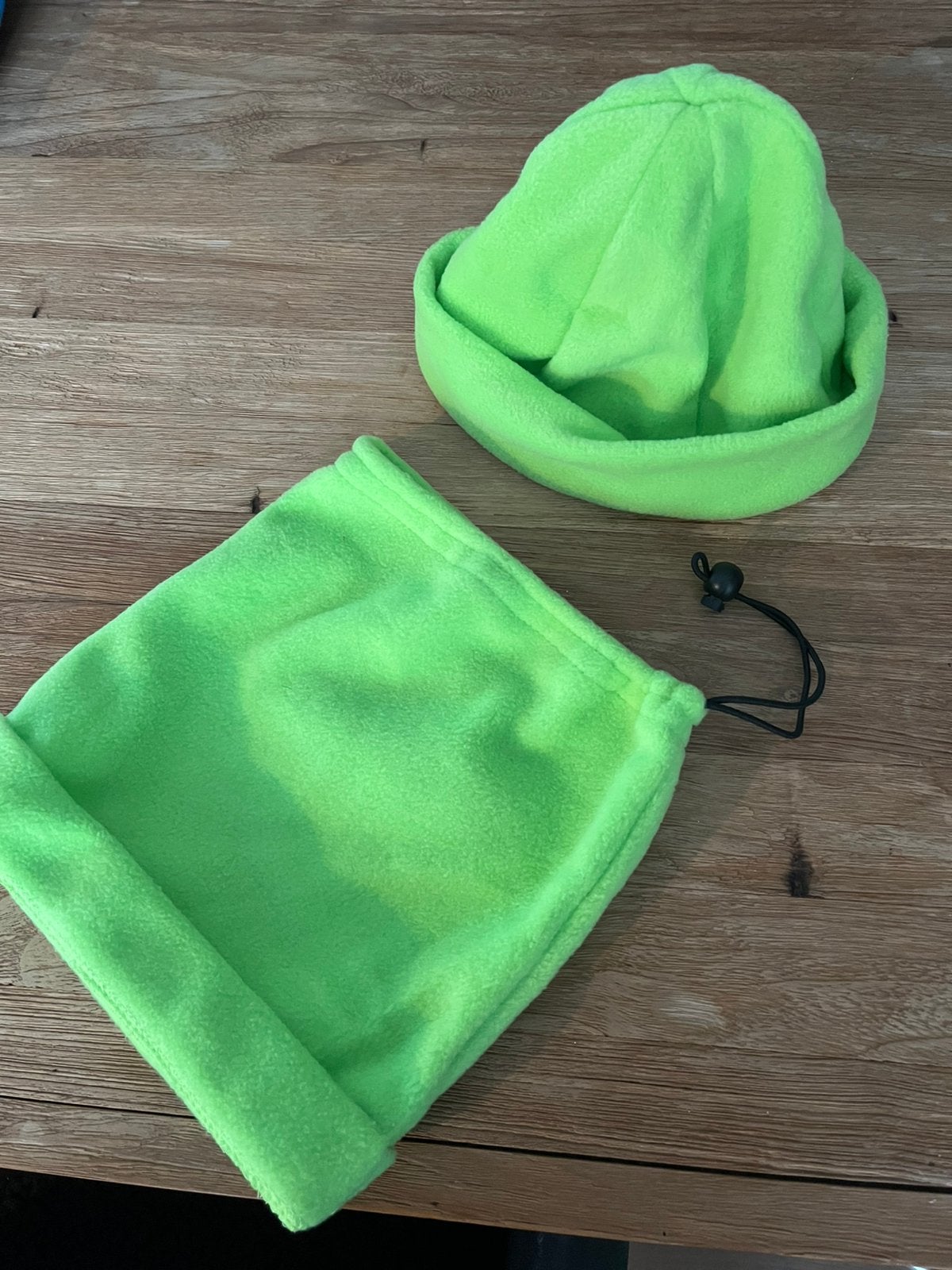 •2x fleece muts -neon groen, Ophalen of Verzenden, Nieuw
