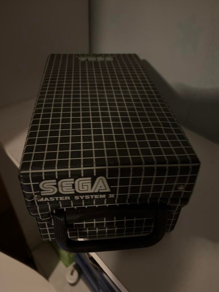 Sega Master System II Console in Draagkoffer, Spelcomputers en Games, Spelcomputers | Sega, Ophalen of Verzenden, Gebruikt, Zonder controller