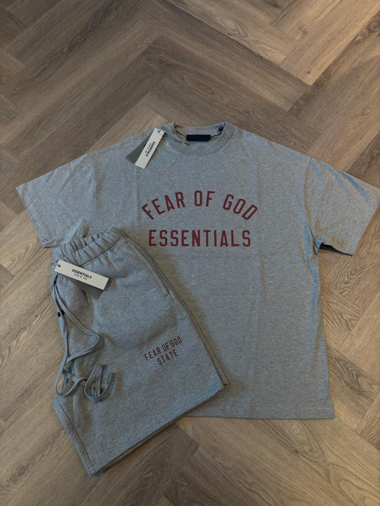 Essentials Fear of God Zomersetje Rood, Ophalen of Verzenden, Nieuw, Maat 48/50 (M)