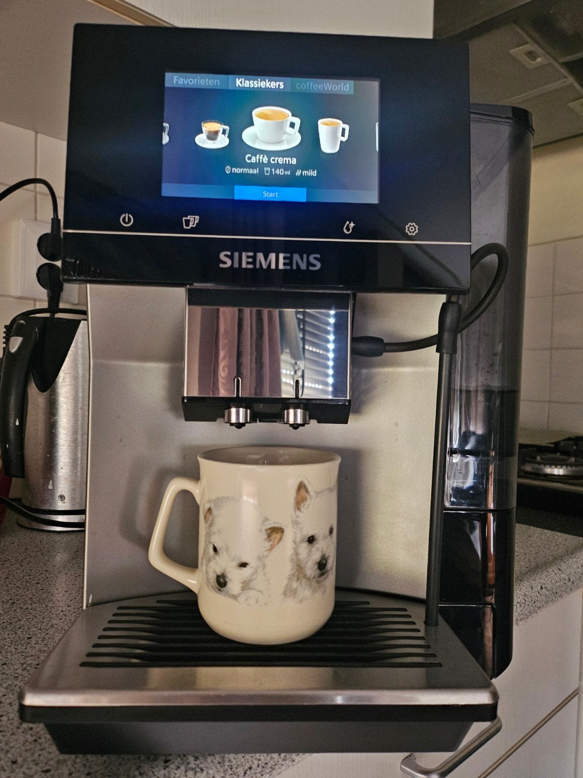 SIEMENS EQ700 CLASSIC(home connect), Ophalen, Zo goed als nieuw, Koffiemachine