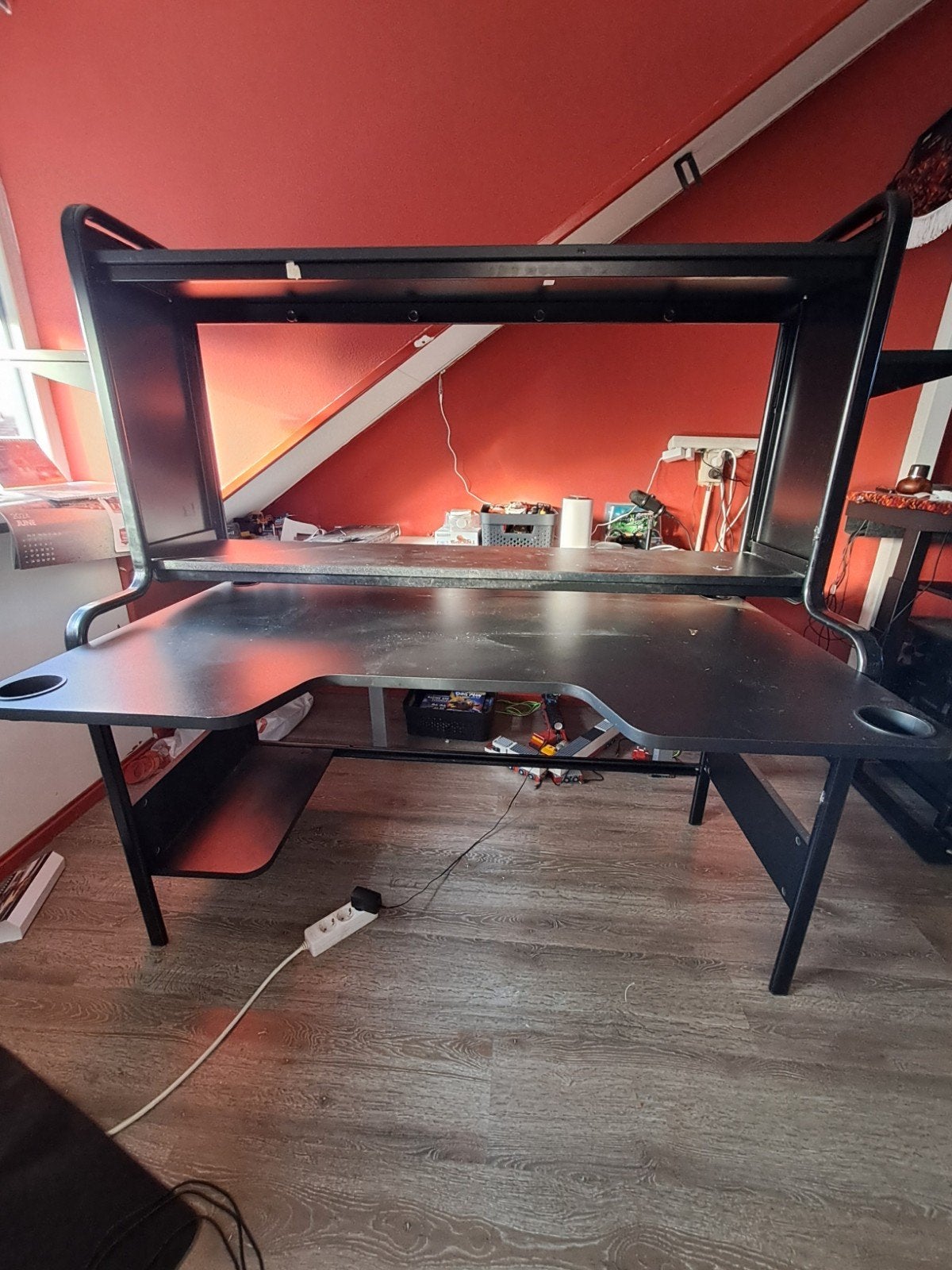 Zwart Gamingbureau IKEA Fredde, Huis en Inrichting, Bureaus, Ophalen, Zwart, Gebruikt, Spaanplaat of MDF