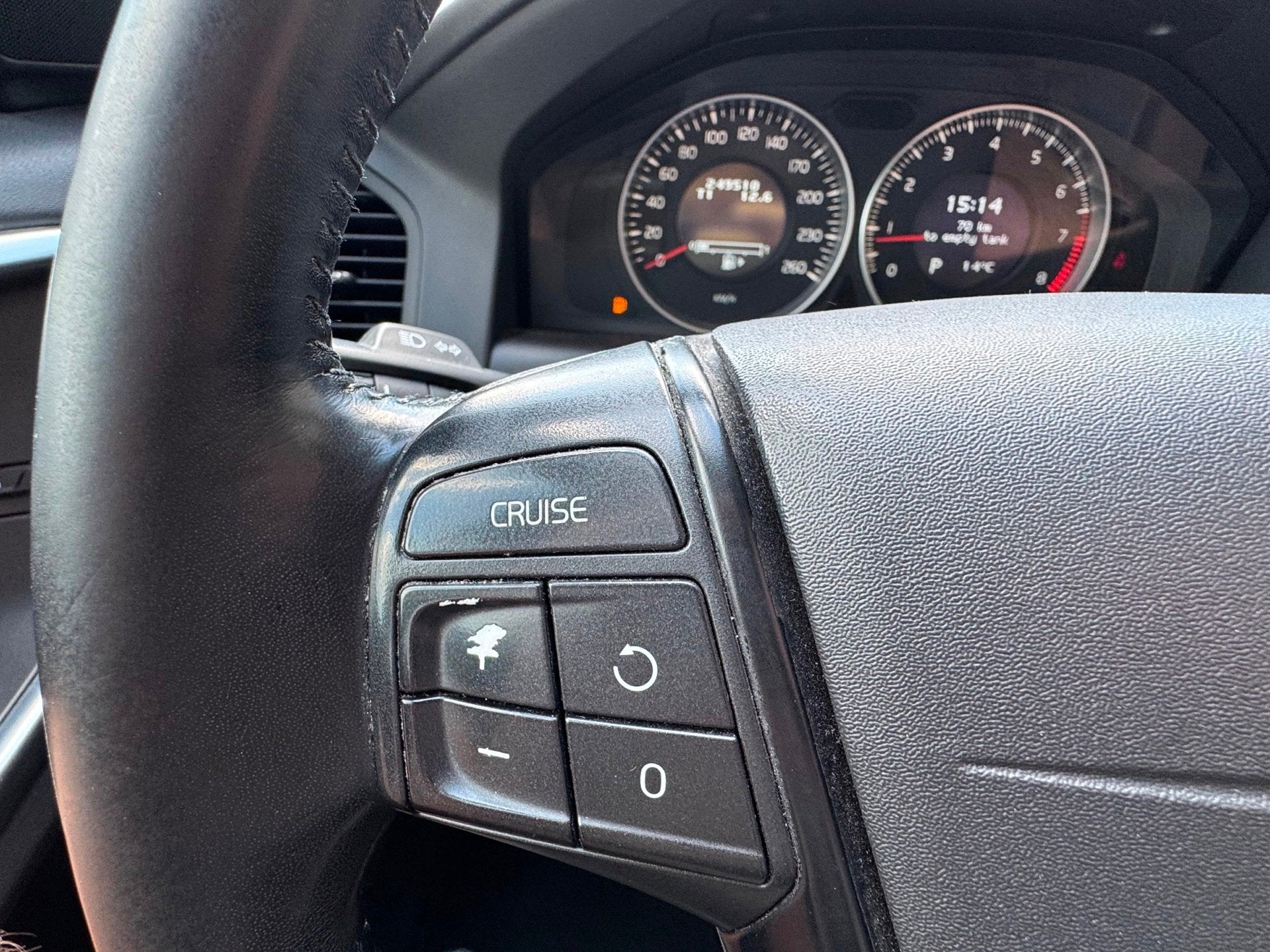 Foto 22 van Volvo XC60 2.0 T5 |LEES TEKST|
