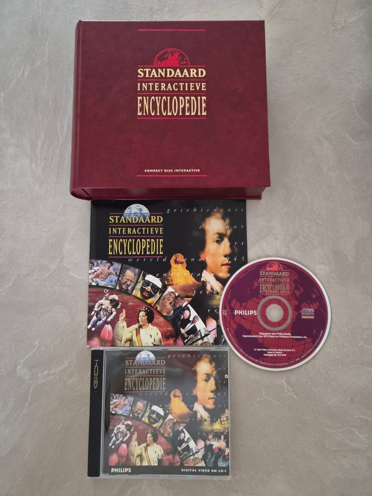Philips CDI Standaard Interactieve Encyclopedie, Philips Interactive Media, Complete serie, Ophalen of Verzenden, Zo goed als nieuw