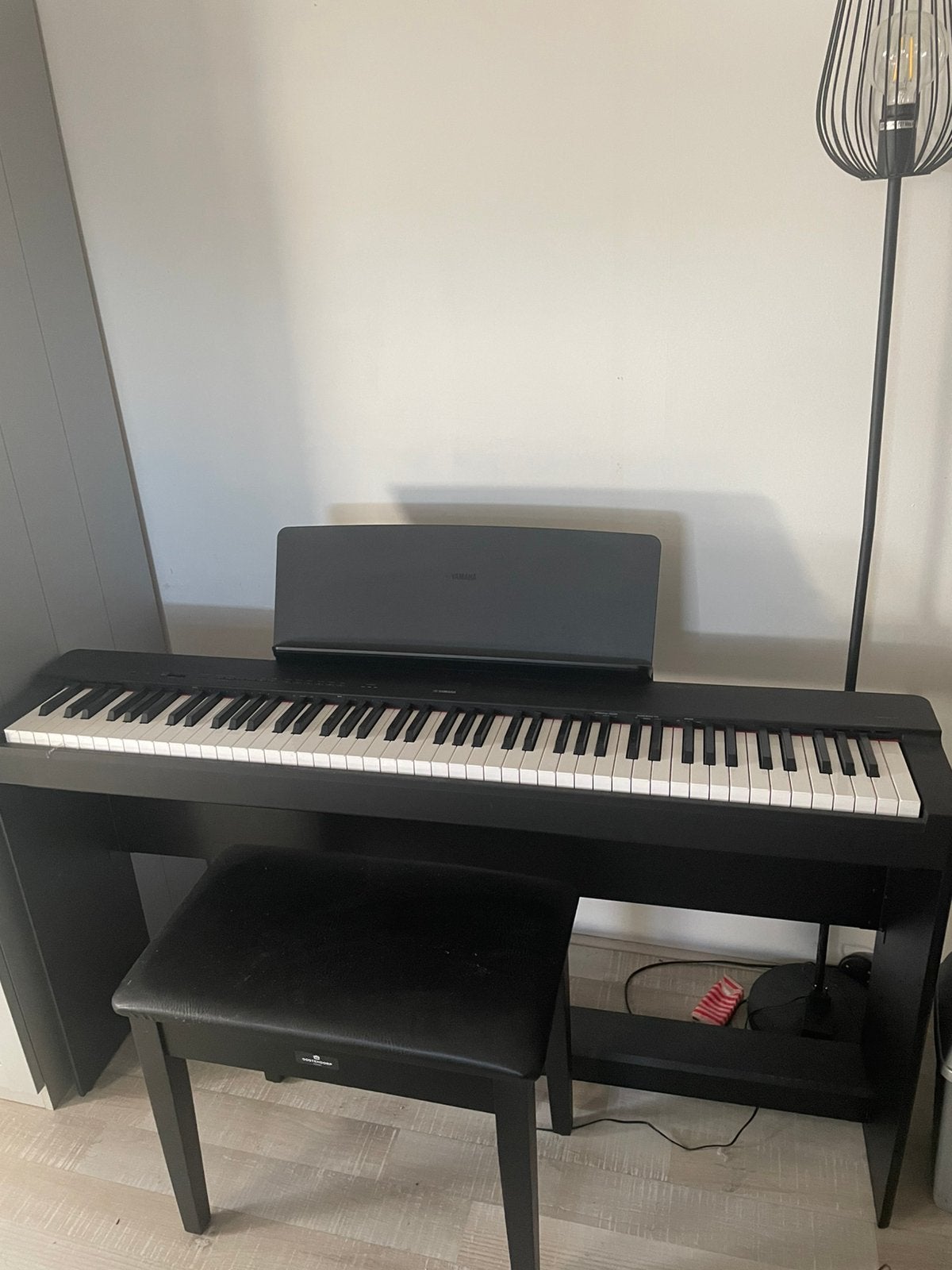 Te koop bijna nieuwe Yamaha digitale piano, Ophalen of Verzenden, Zo goed als nieuw, Zwart
