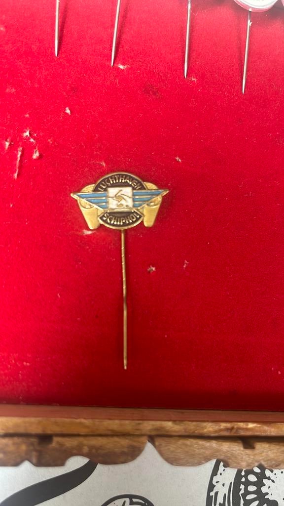 Schiphol luchthaven pin vintage, Ophalen of Verzenden, Zo goed als nieuw