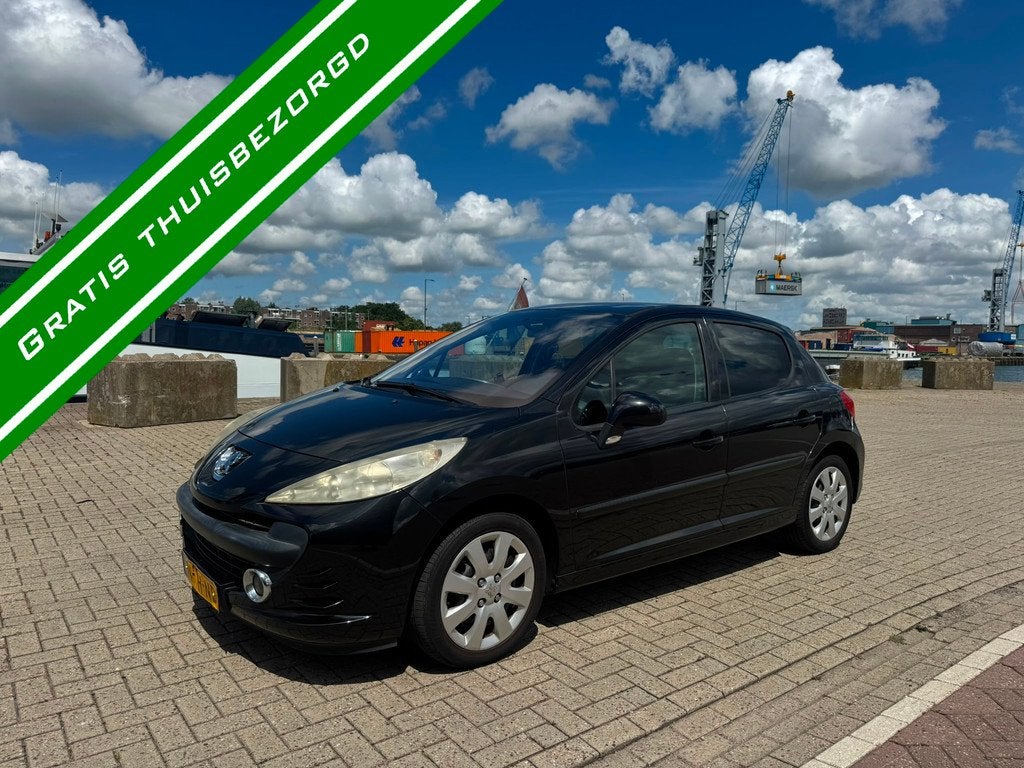 Peugeot 207 1.6 - NW APK - AIRCO - CARPLAY - NAP!, Auto's, Peugeot, Voorwielaandrijving, Gebruikt, Zwart, Bedrijf