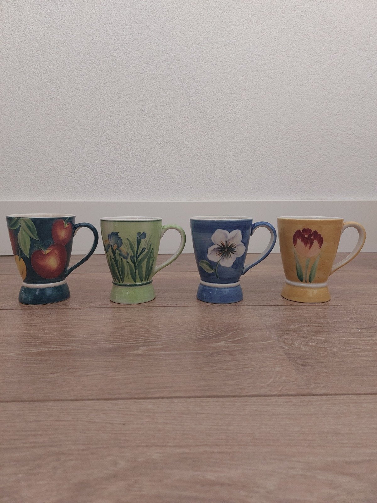 Vic's hand painted kopjes bekers mokken, Ophalen of Verzenden, Zo goed als nieuw, Mok