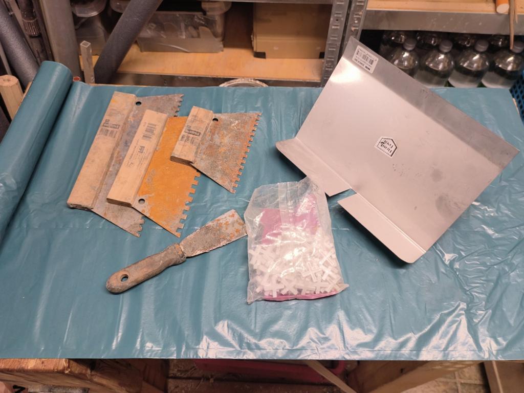 Metselset Gamma, schrapers en tegelkruisjes, Ophalen, Gebruikt