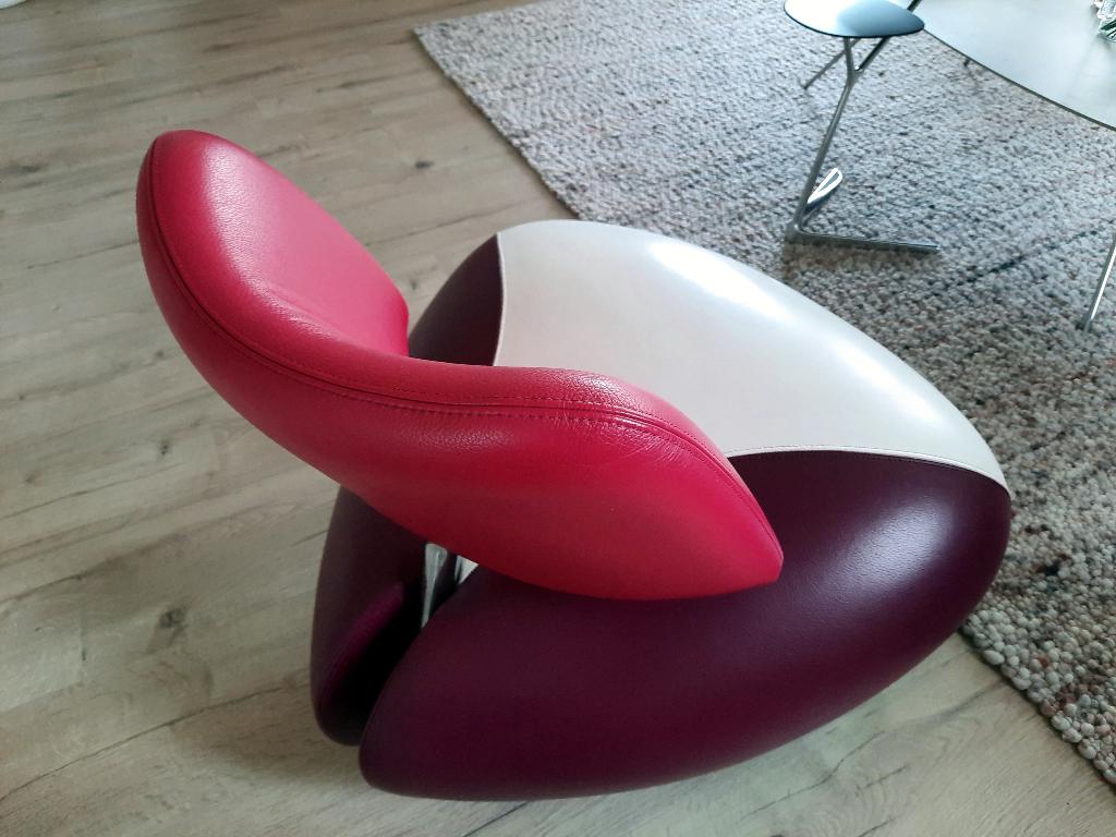 PRACHTIGE LEOLUX PALLONE PA fauteuil in nieuwstaat, Huis en Inrichting, Fauteuils, Ophalen, Tijdloos design, modern, Zo goed als nieuw