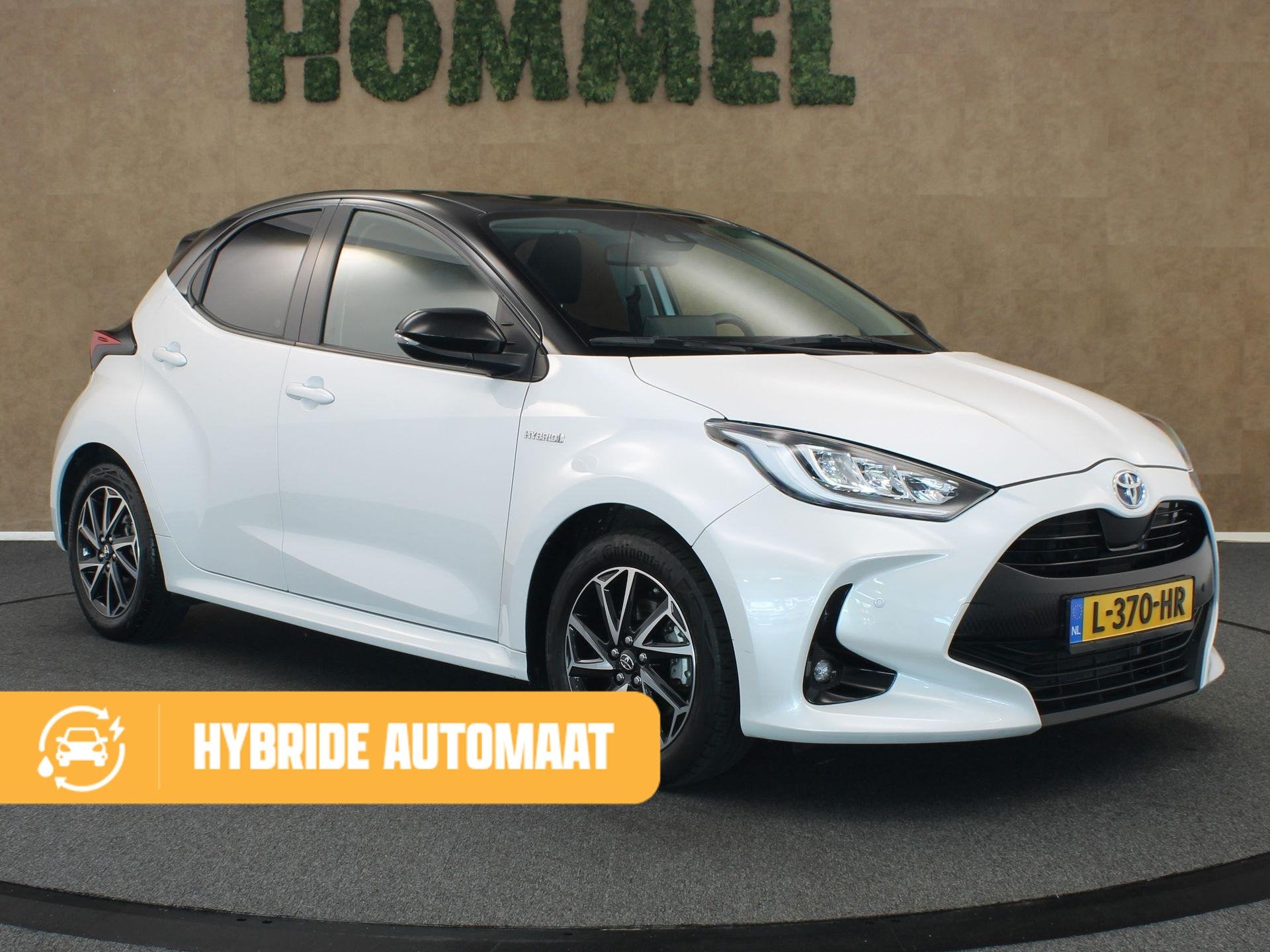 Toyota Yaris 1.5 Hybrid Dynamic - ORIGINEEL NEDERLANDSE AUTO, Automaat, Postbus 212
4940 AE  Raamsdonksveer, NL, Wit, 1490 cc