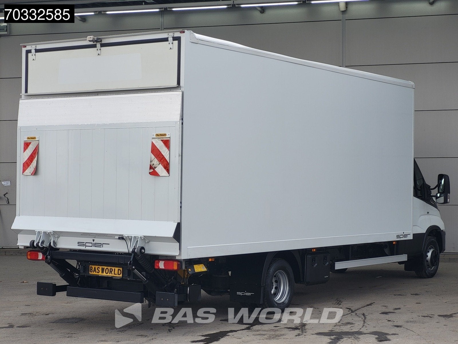 Iveco Daily 72C21 3.0L Automaat 1000KG Laadklep Luchtvering, Automaat, Stof, Gebruikt, Euro 6