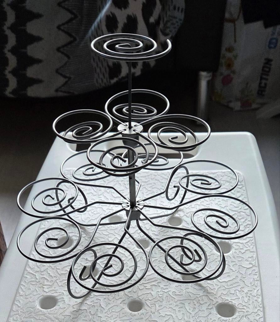 Nieuw, Metalen Cupcake Standaard - 13 Cupcakes, Ophalen of Verzenden, Gebruikt, Zilver, Metaal