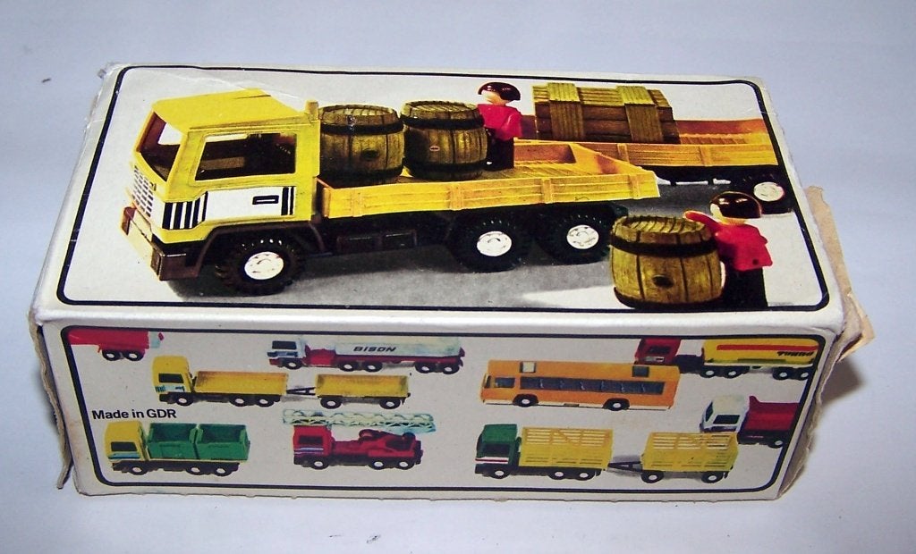 Vintage Oost-Duitse Bison Turbo vrachtwagen met motor. Nieuw, Antiek en Kunst, Antiek | Speelgoed, Ophalen of Verzenden