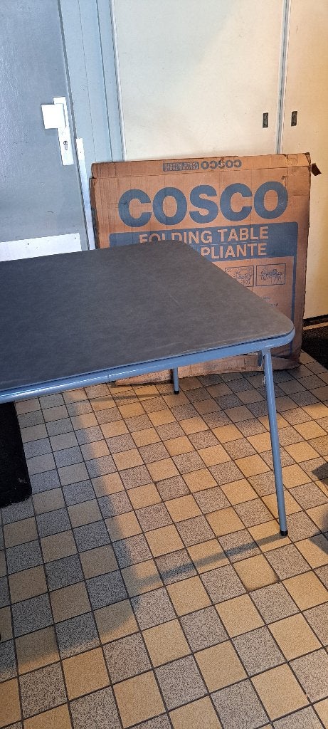 Cosco Opvouwbare Tafel - Handig en Compact, Ophalen of Verzenden, Zo goed als nieuw, Rechthoekig, Kunststof