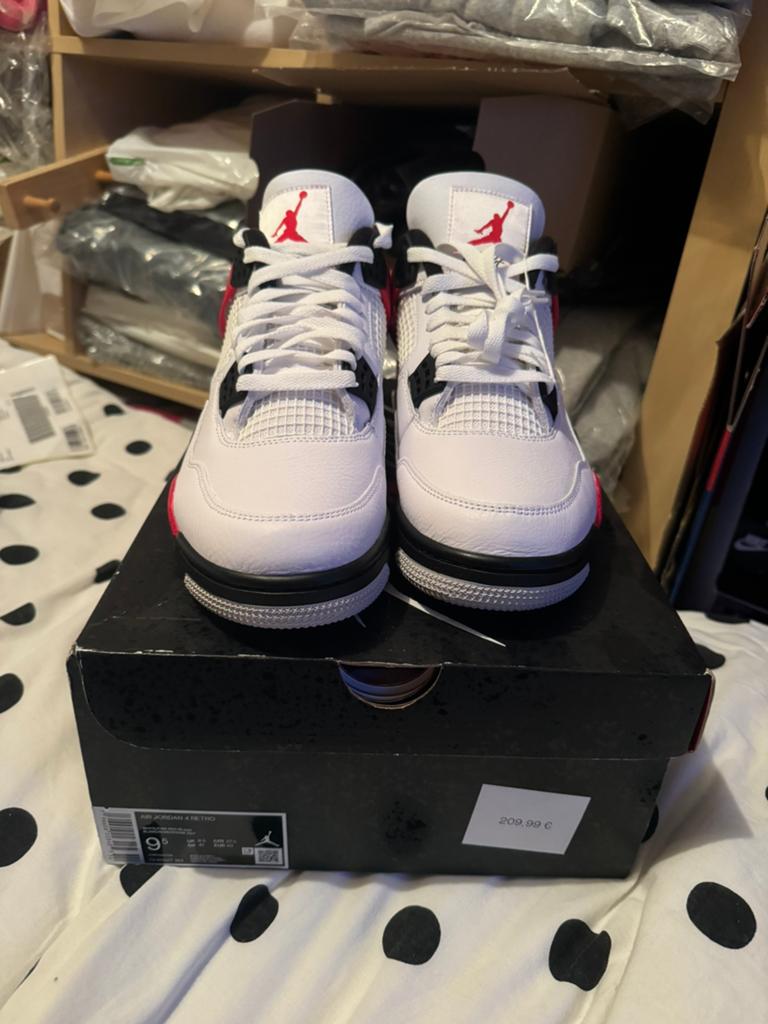 Jordan 4 red cement, maat 43, US9.5 - New, Kleding | Heren, Schoenen, Overige kleuren, Nieuw, Ophalen of Verzenden, Sneakers of Gympen