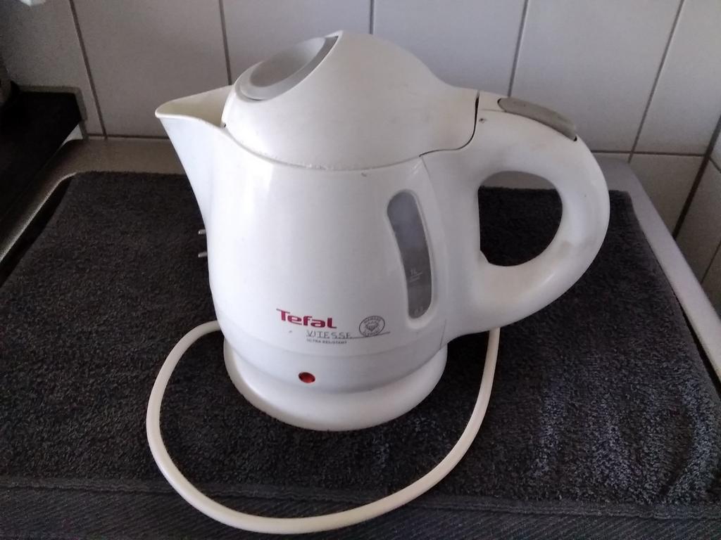 Tefal waterkoker Vitesse 1 liter, 1 tot 2 liter, Ophalen