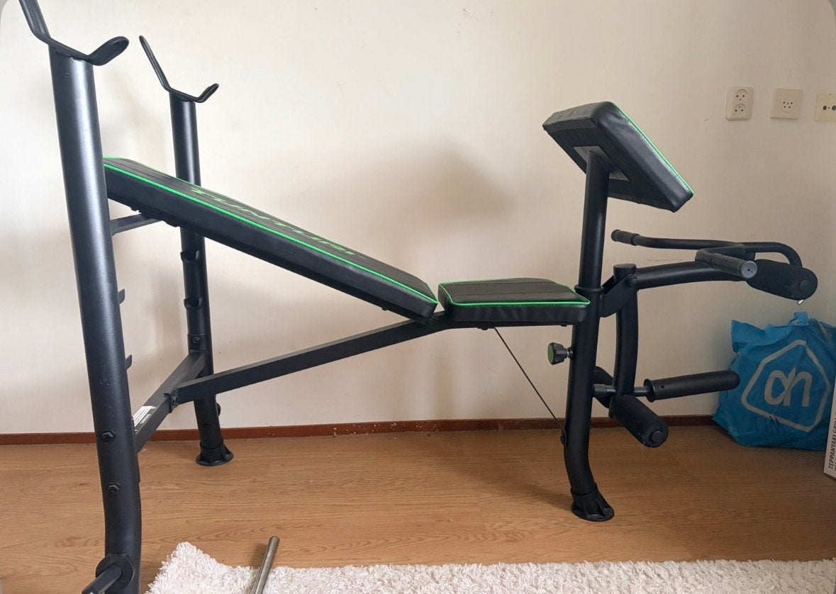 Tunturi Fitnessbank met Halterset en Gewichten, Sport en Fitness, Fitnessmaterialen, Ophalen, Gebruikt, Armen, Fitnessbank
