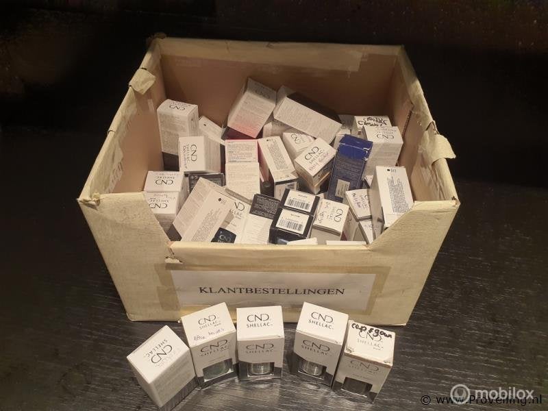 Online Veiling: Partij diverse CND Shellac Gellak, Gebruikt