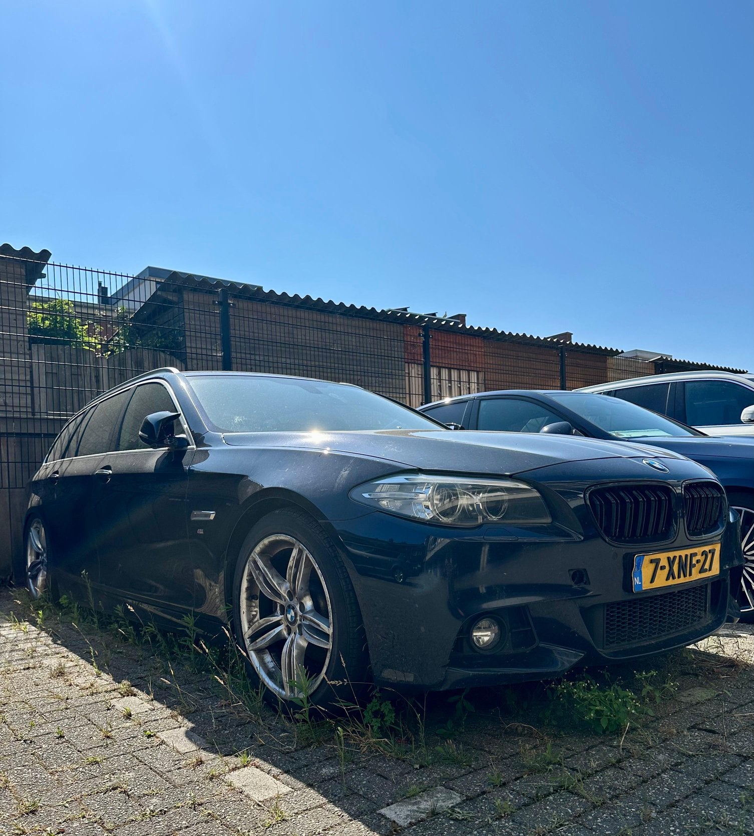 BMW 5-Serie 2.0 520D Touring AUT BTW-AUTO Motorschade, Auto's, BMW, Automaat, Achterwielaandrijving, 1995 cc, 2000 kg