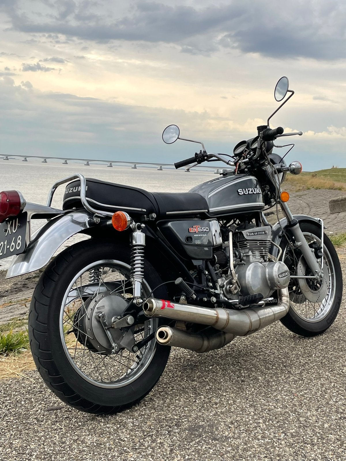 Suzuki GT550 GT 550 1978 Cagiva Freccia 125