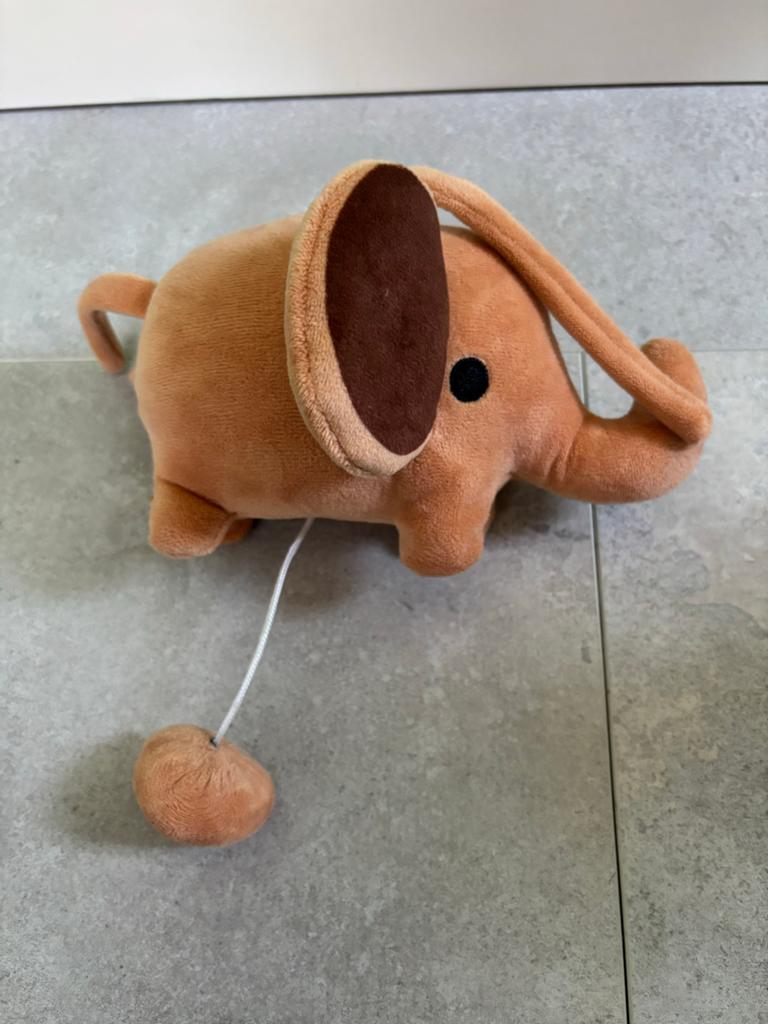 Schattige Olifant Knuffel met Muziek, Overige merken, Met geluid, Overige karakters, Ophalen of Verzenden