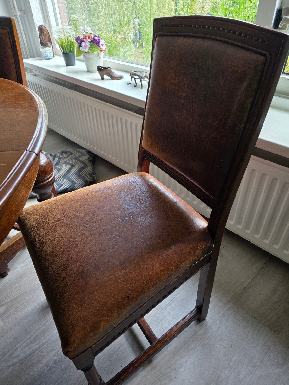 Uitschuifbare eethoek 1.50m-1.80m met 4 stoelen, Ophalen, Gebruikt, 50 tot 100 cm, 150 tot 200 cm