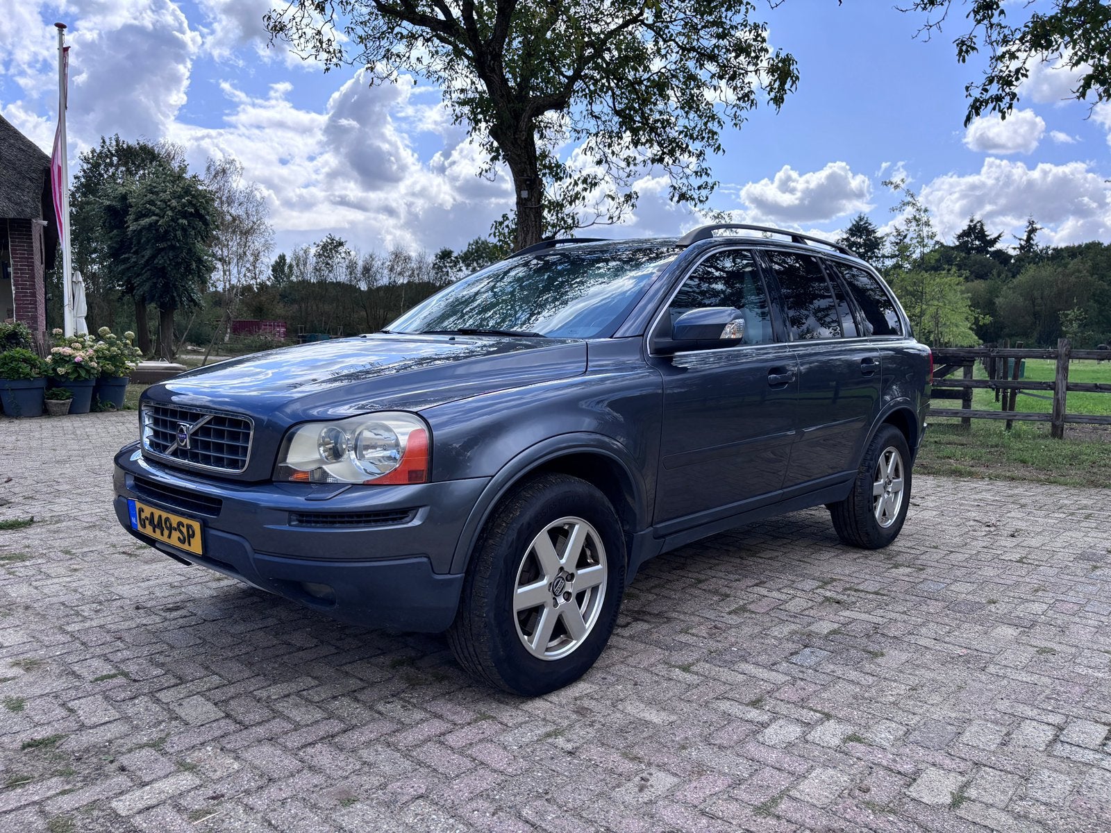 Volvo (youngtimer) XC90 2.5 T Geartronic 2006 Grijs, Auto's, Volvo, 1991 kg, 7 stoelen, 2521 cc, Vierwielaandrijving