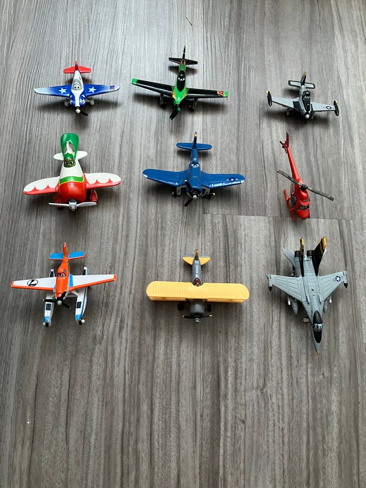 Set van 8 planes vliegtuigen en helikopter, Ophalen, Zo goed als nieuw, Overige typen