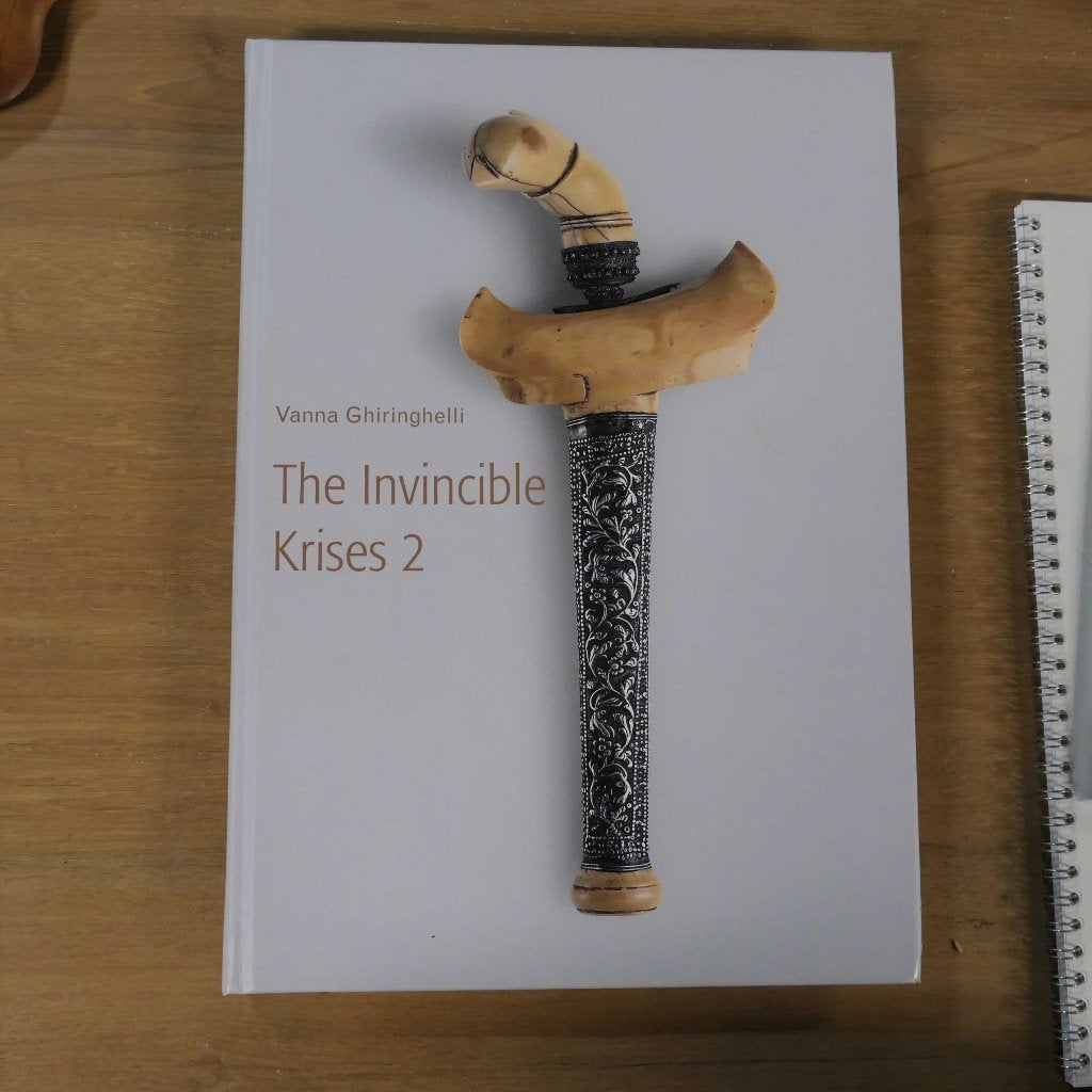 Diverse Keris boeken BU17 Kris boek kunst Indonesie Indie, Ophalen of Verzenden