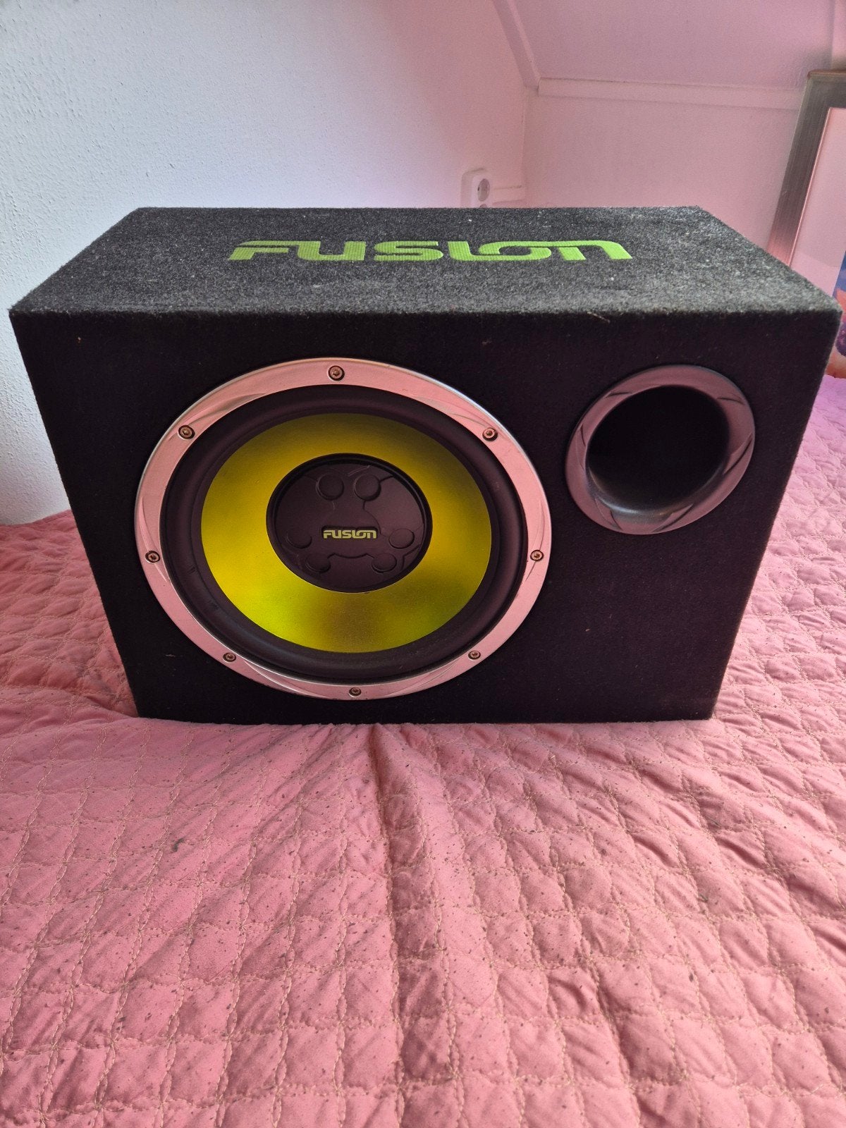 Fusion Subwoofer met ingebouwde versterker, Ophalen, Gebruikt