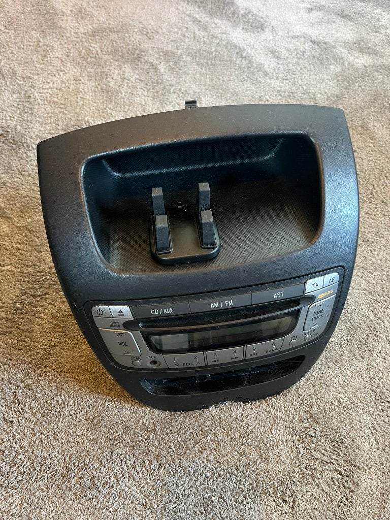 Originele Peugeot 107 radio, Auto diversen, Autoradio's, Ophalen of Verzenden, Zo goed als nieuw