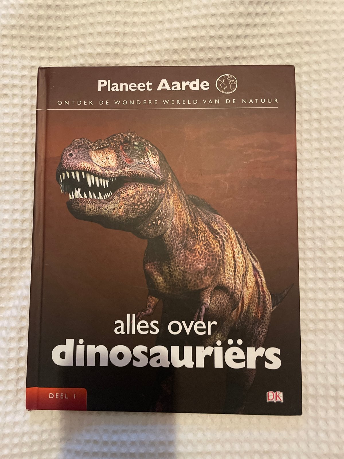 Planeet Aarde: Alles over dinosauriërs Deel I, Ophalen of Verzenden, Zo goed als nieuw, Overige onderwerpen