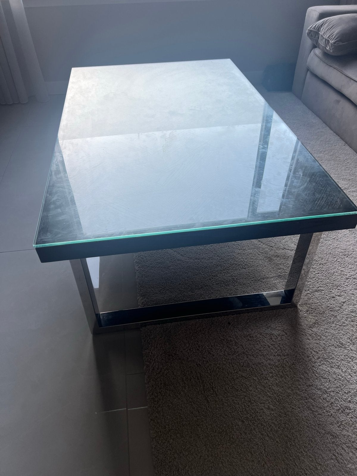 Salontafel en tv meubel met glazen blad en metalen onderstel, Gebruikt, 100 tot 150 cm, Ophalen of Verzenden, Glas