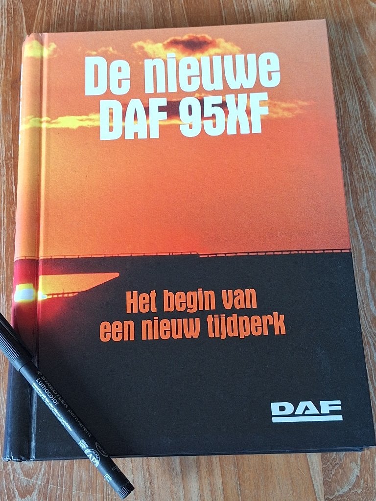 DAF 95XF: Het begin van een nieuw tijdperk - Boek, Onbekend, Algemeen, Ophalen of Verzenden, Zo goed als nieuw