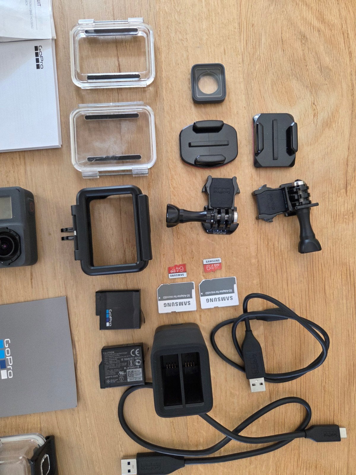 Foto 6 van GoPro Hero 6 Black - incl. accessoires en 2x 64GB opslag