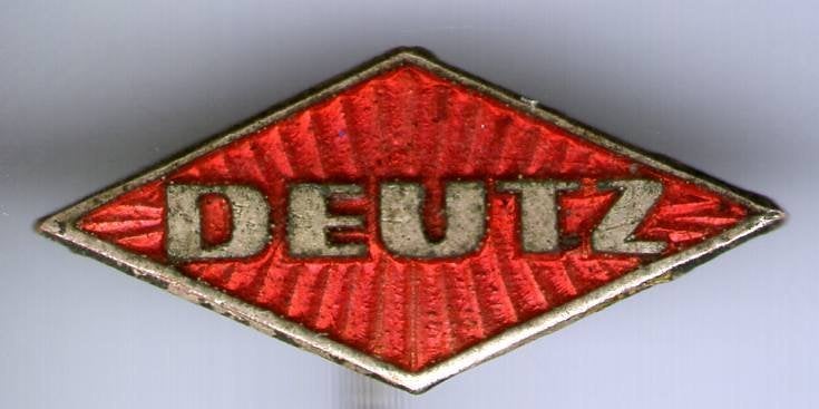 DEUTZ rood email op zilverkl tractoren speldje ( E_102), Ophalen of Verzenden, Zo goed als nieuw, Transport, Speldje of Pin