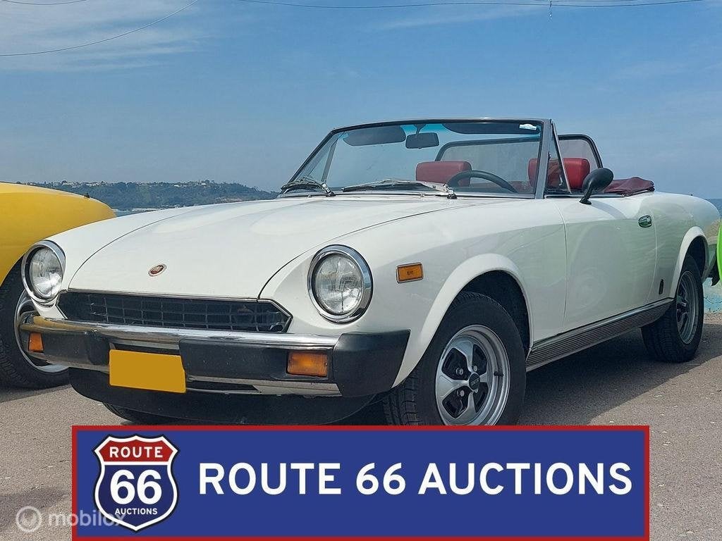 Fiat 124 Spider 2000 | 1980 | Route 66 Auctions, Overige carrosserieën, Zwart, Bedrijf, Handgeschakeld