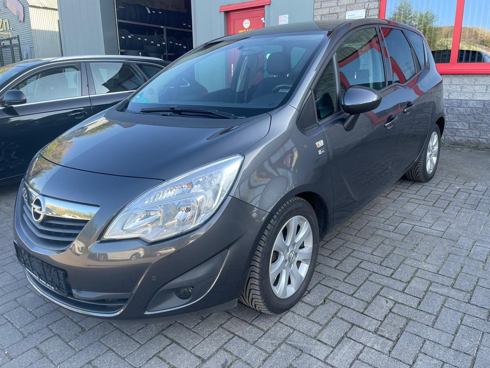 Opel Meriva 1.4, Voorwielaandrijving, 101 pk, 1398 cc, 4 cilinders