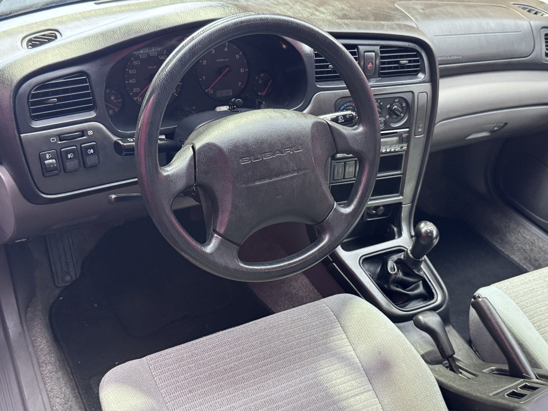 Subaru Legacy Touring Wagon 2.0 LX AWD, Auto's, Subaru, 1994 cc, Stof, Gebruikt, Zwart