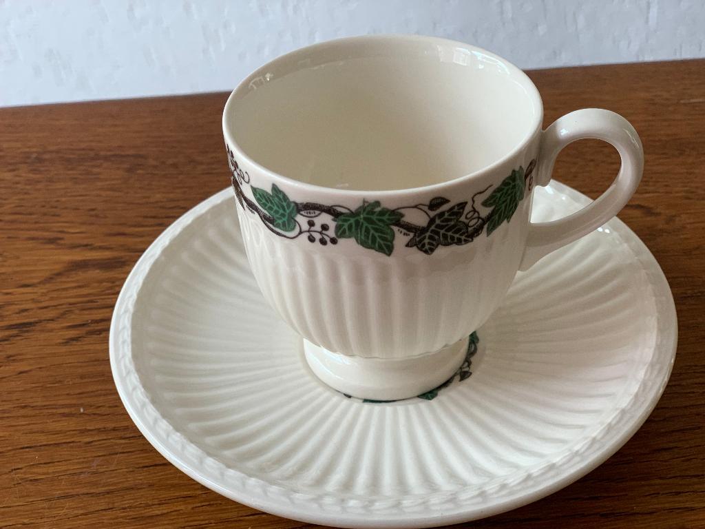 Wedgwood "Stratford" Espresso/Mokka Kopje en Schoteltje, Huis en Inrichting, Ophalen of Verzenden, Zo goed als nieuw, Overige stijlen