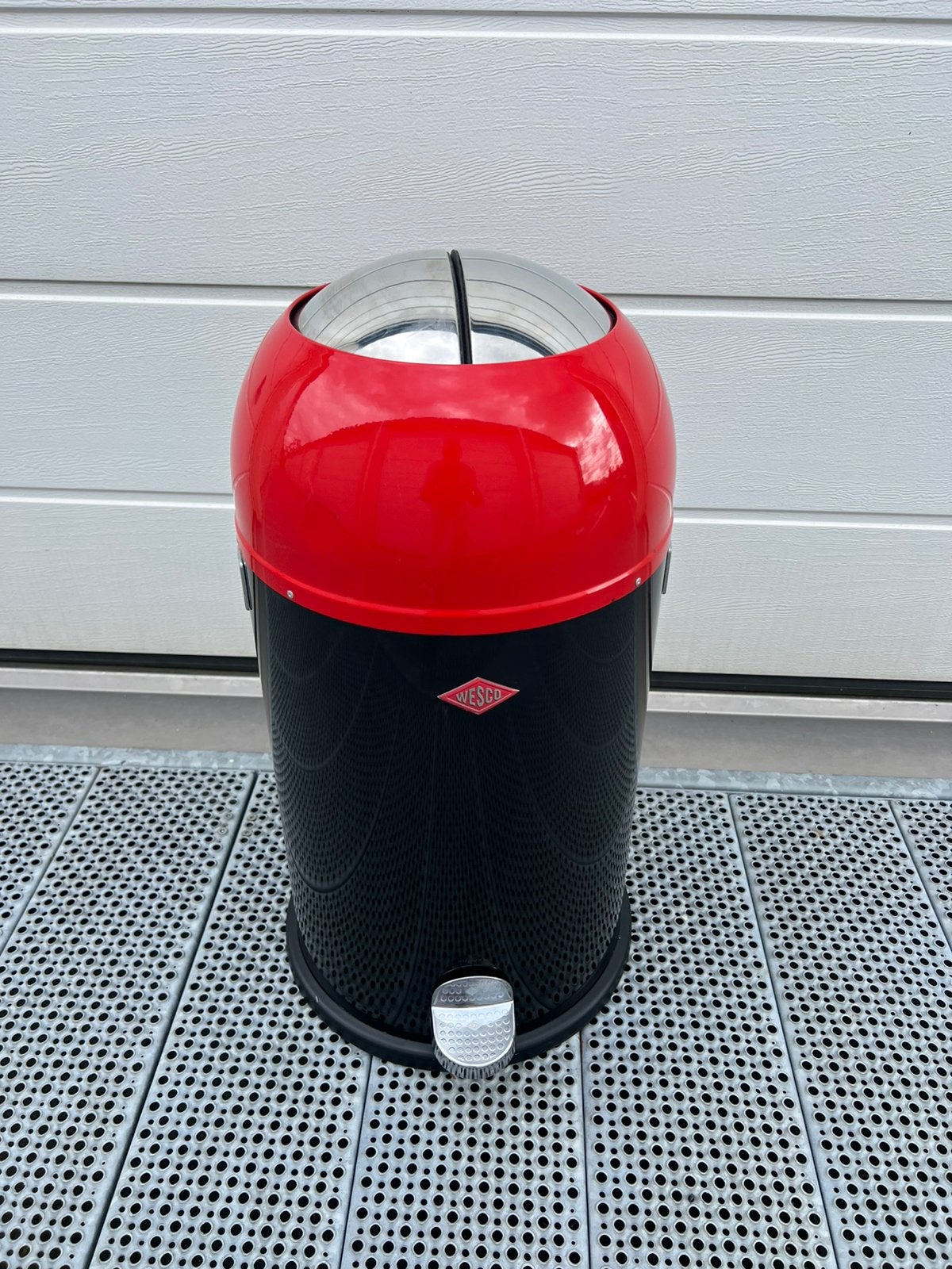 Wesco Kickmaster pedaalemmer Zwart/Rood, 50 – 75, Gebruikt, Met pedaal, Ophalen of Verzenden