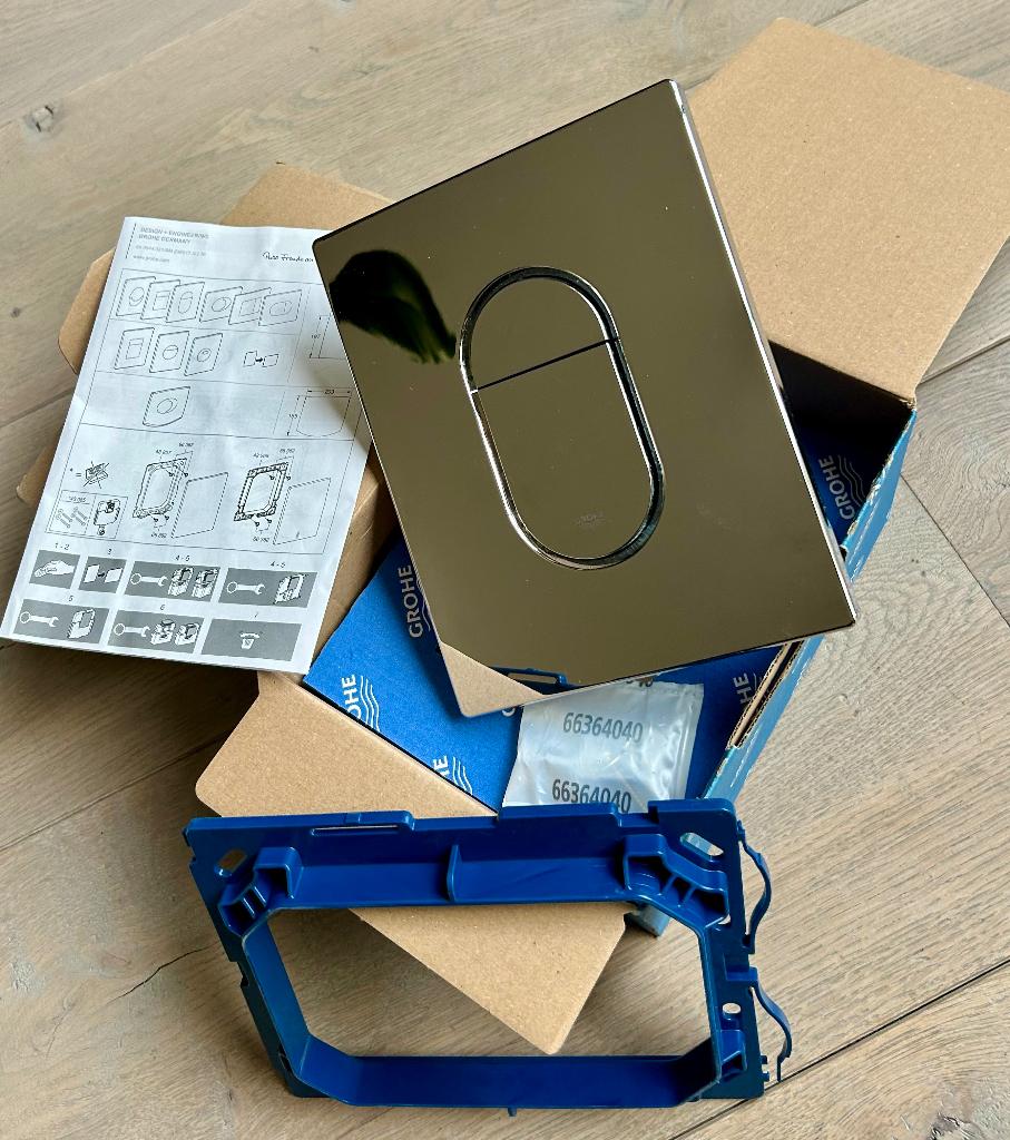 Grohe glanzend chromen toilet bedieningspaneel / spoelknop, Doe-het-zelf en Verbouw, Ophalen of Verzenden, Zo goed als nieuw, Chroom