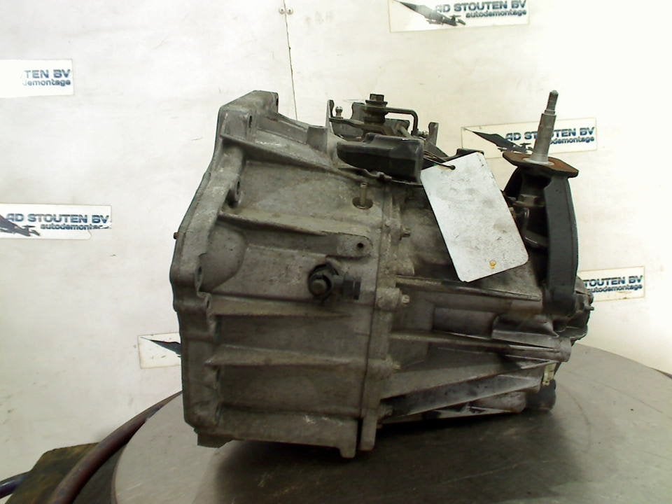 Versnellingsbak Schakel Mercedes-Benz Vito (447.6) PF6R9M, Gebruikt, Mercedes-Benz AG, Mercedes-Benz, Mercedesstraße 120, Stuttgart 70372, , Duitsland
